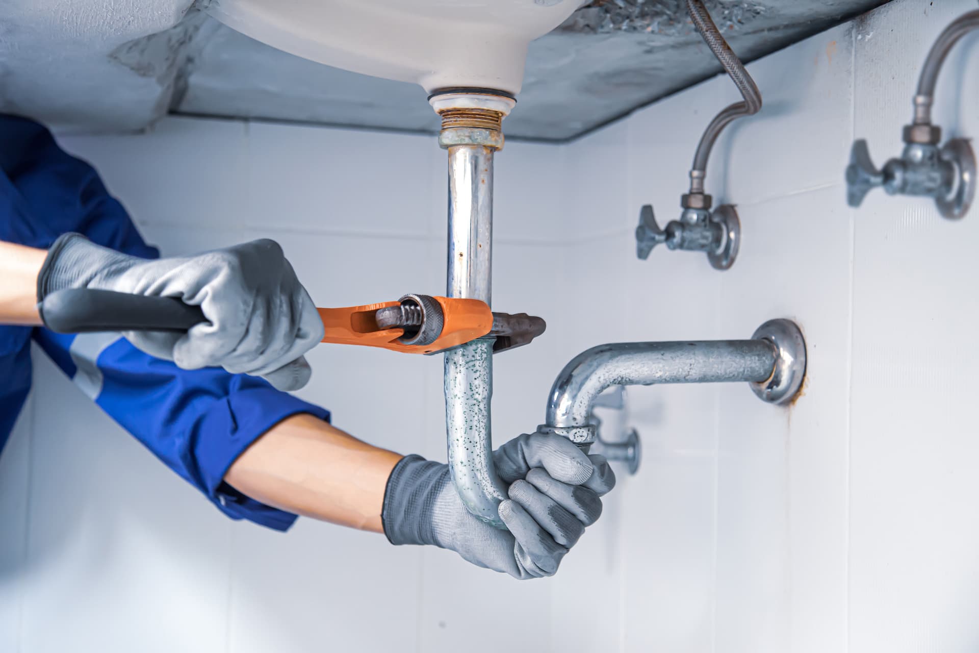 Blog post How to Choose a Plumber in Elwood image